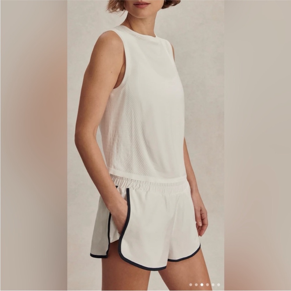 NWT Varley Arlington Running Short 2" - white - M - Picture 6 of 9